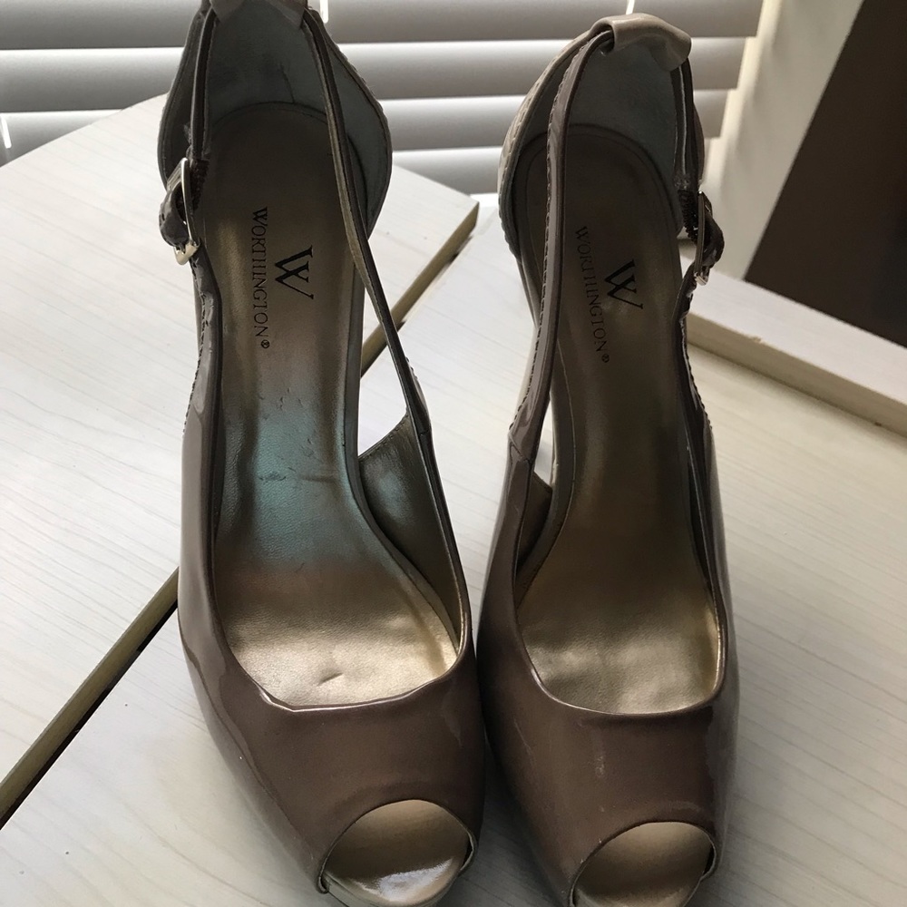 Nude Heels - Picture 2 of 5